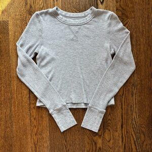 Aerie Light Gray Waffle Knit Long Sleeve Top | Size Medium | Cropped Thermal